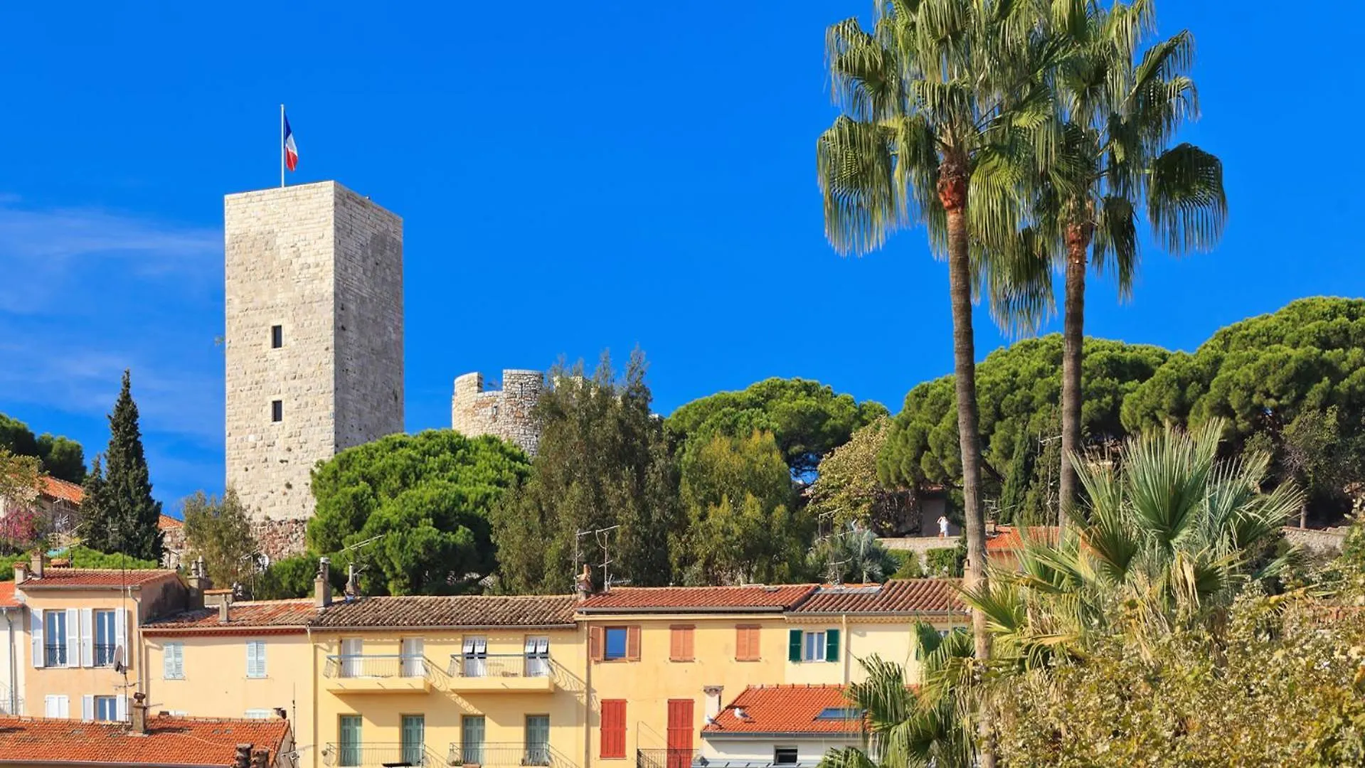 Residence Aout 22 Cannes