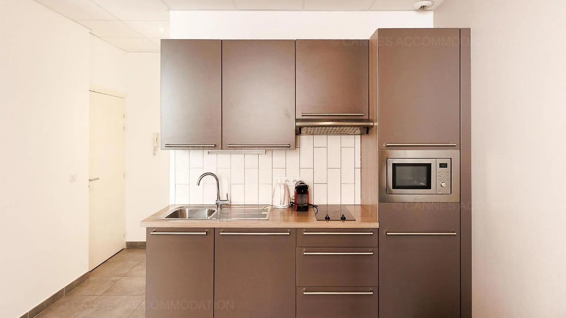 Residence Aout 22 Cannes 0*,  Francie